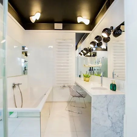 White Mirror Apartment, Old Town, Sobieskiego