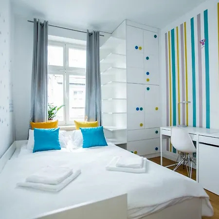 White Mirror Apartment, Old Town, Sobieskiego Kraków