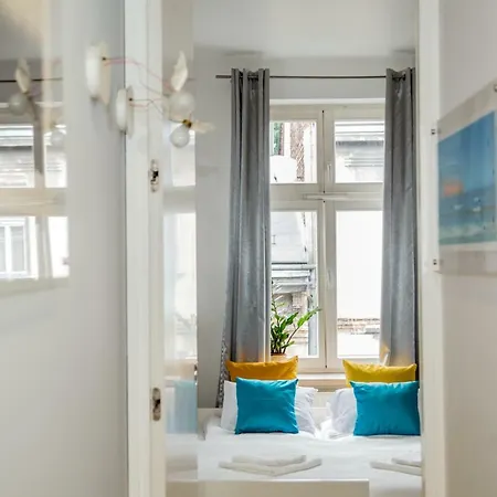 White Mirror Apartment, Old Town, Sobieskiego Kraków