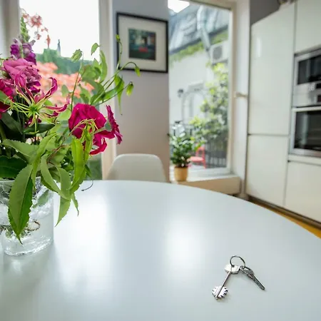 White Mirror Apartment, Old Town, Sobieskiego *